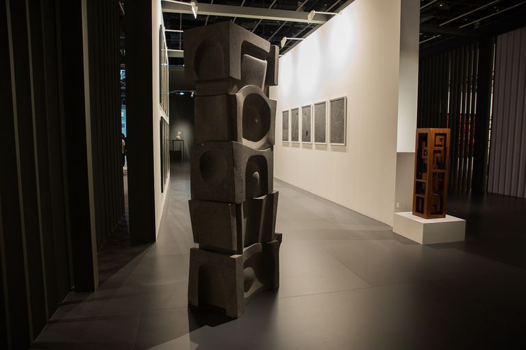 معرض "بوابة: خط"