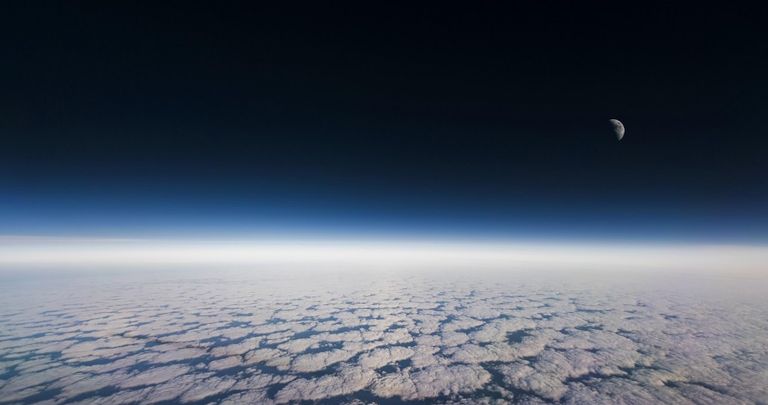 عدد من اللقطات التي التقطها الطيار "كريستيان هيجسيت"