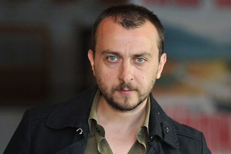 النجم التركي على أطاي هازال قايا احتفلت بالعام الجديد مع علي آطاي