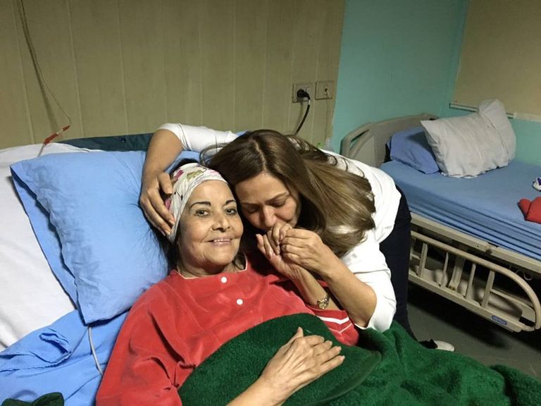 ليلى علوي مع مديحة يسري الفنانة المصرية ليلى علوي