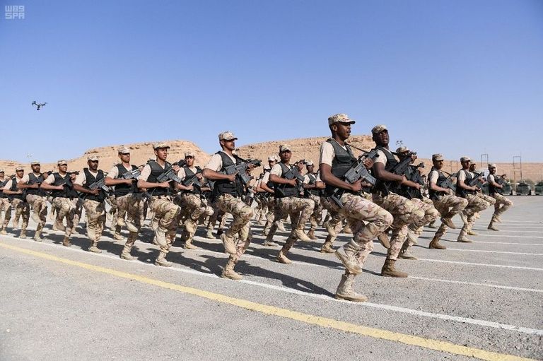 بالصور .. قوات الأمن الخاصة السعودية تخرّج دورات المدرعات التخصصية - صورة 7