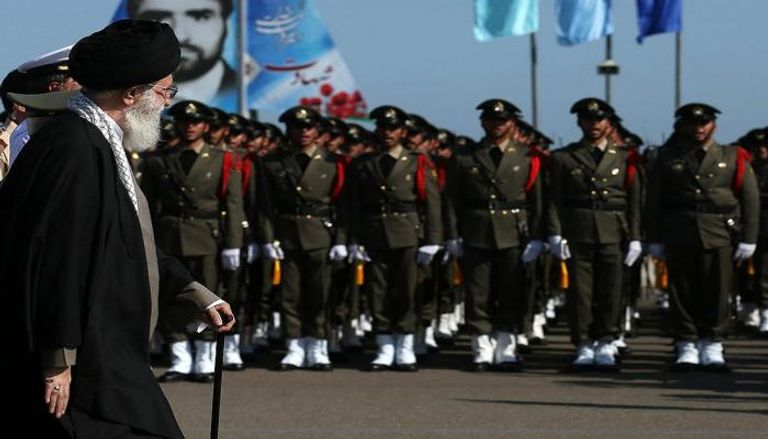 خامنئي هو القائد العام للقوات المسلحة الإيرانية