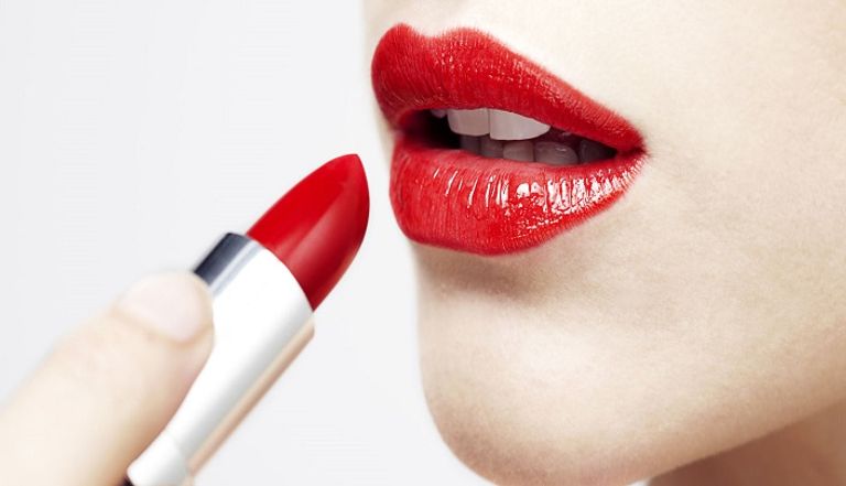 أحمر شفاه كلاسيكي 