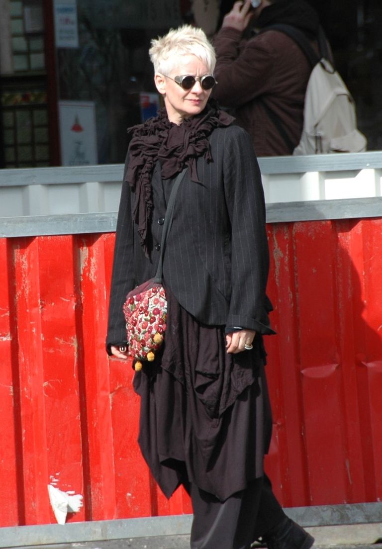 اكتشفت بين في دراسة سابقة ميل السيدات لارتداء الجينز عند الشعور بالاحباط البروفيسورة كارين جيه بين