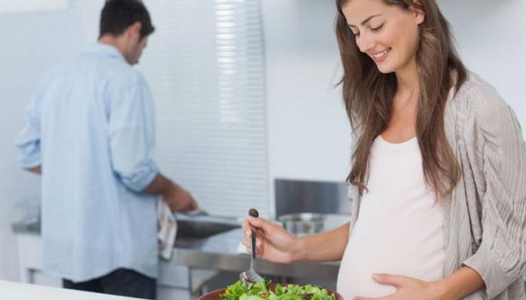 نوعية غذاء الحوامل تؤثر على نمو الأجنة - تعبيرية