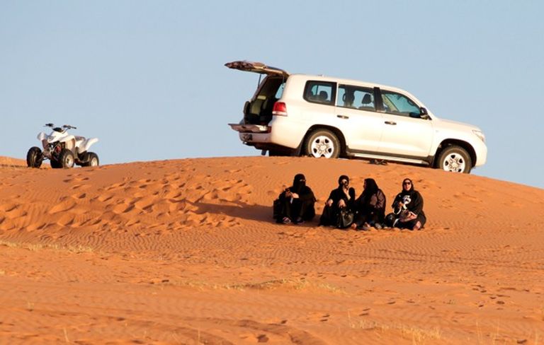 زوار في محمية "الريم" البرية