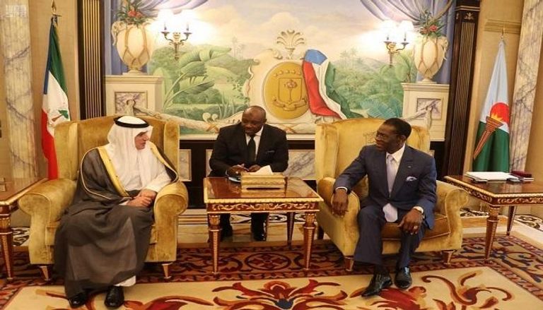 رئيس غينيا الاستوائية يستقبل وزير الخارجية السعودي 