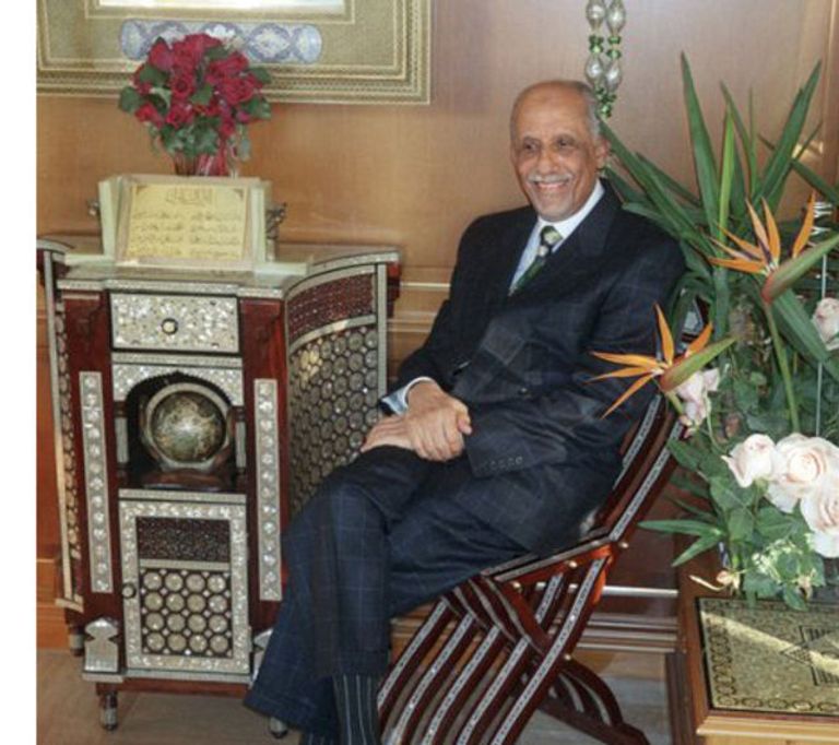 يوسف ندا سفير ظل الإخوان