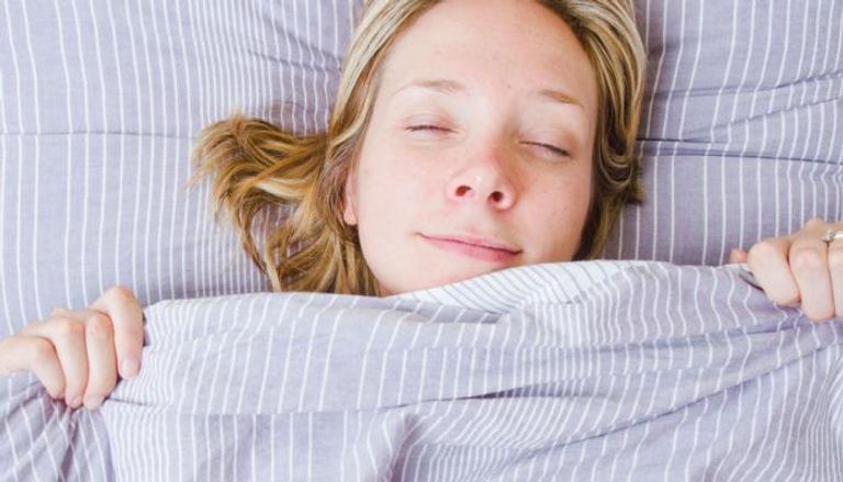 النوم 8 ساعات يوميا يحميك من الشيخوخة