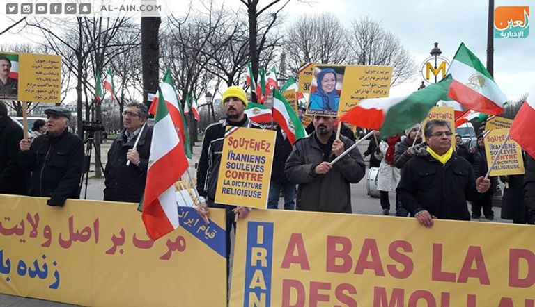 المظاهرات تندد بالسياسات القمعية لنظام الملالي ضد المتظاهرين المعارضة الإيرانية تتظاهر أمام الخارجية الفرنسية تنديدا بنظام الملالي