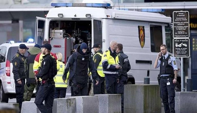 الشرطة الدنماركية تطوق السفارة الأمريكية بكوبنهاجن