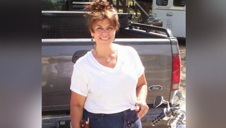 السيدة اشترت 24 محارا وأكلتها-تعبيرية