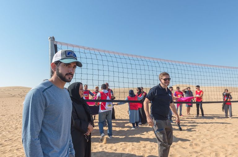 الشيخ حمدان بن محمد بن راشد يشارك أفراد فريق عمله العديد من الأنشطة الشيخ محمد بن راشد آل مكتوم خلال الزيارة