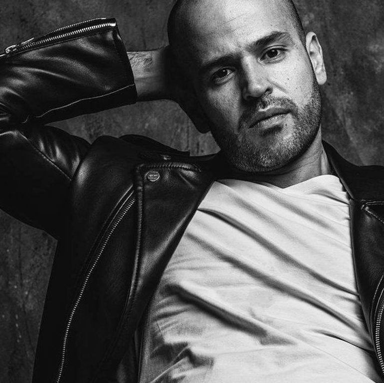 في 2012 قرر "أبو" أن يتفرغ للكتابة والتلحين "أبو" من عدوية إلى يسرا