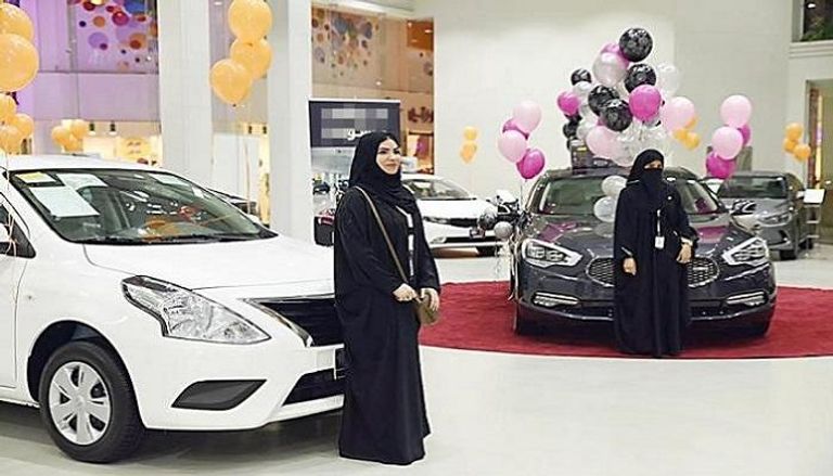 معرض سيارات خاص بالنساء في جدة