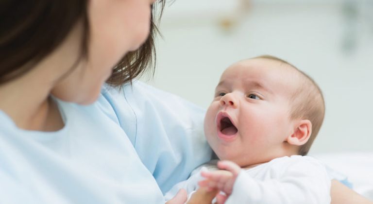 طفل حديث الولادة طفل حديث الولادة - تعبيرية