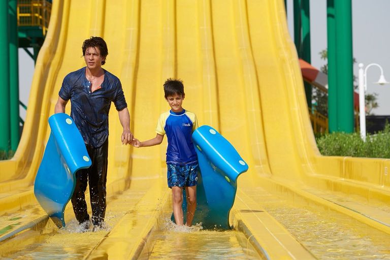 شاروخان أثناء مشاركته في الجزء الثاني من فيلم 