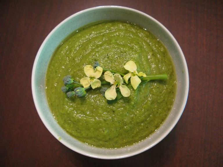 شوربة البصل والبروكلي شوربة البصل والبروكلى