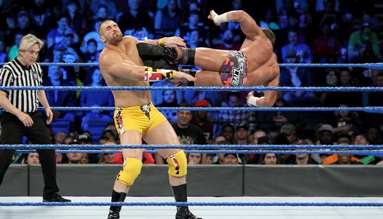 الحكم يعلن فوز موجو رولي