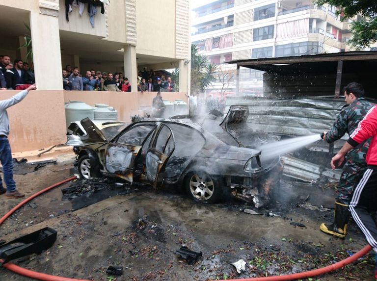 صورة تناقلتها وسائل إعلام لبنانية للسيارة التي تم تفجيرها