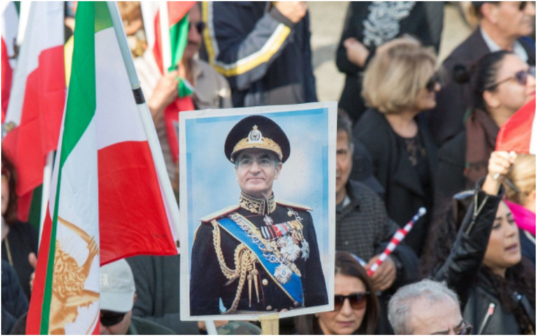 نجل شاه إيران السابق، رضا بهلوي