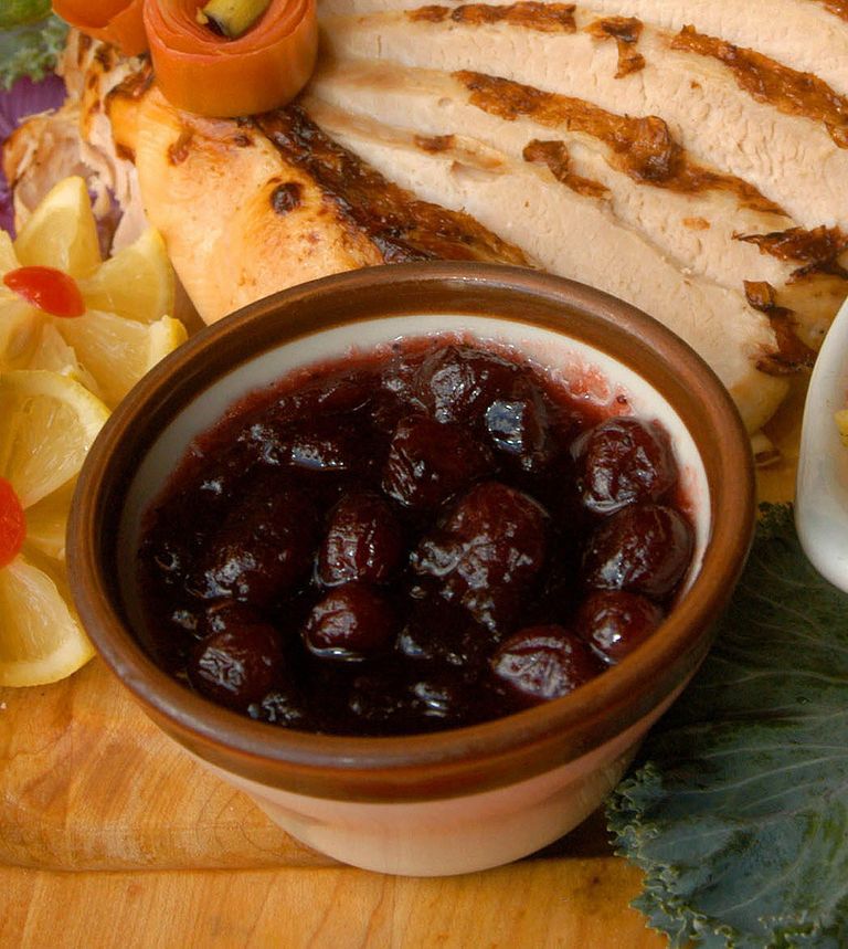 السردين من 10 أطعمة تحفظ نشاطك وحيويتك