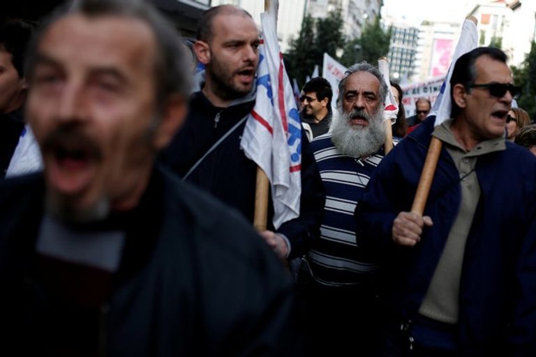 شلل بشوارع اليونان بسبب إضراب عمالي