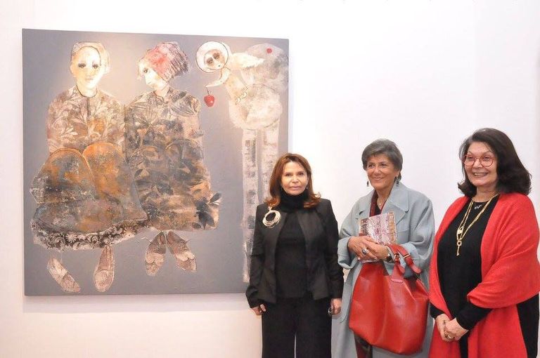 من لوحات معرض سعاد مردم بك