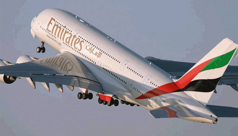 طائرة للخطوط الجوية الإماراتية