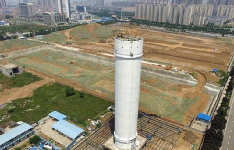 البرج التجريبي يساهم في تقليل مشكلة التلوث "أكبر منقي هواء في العالم"