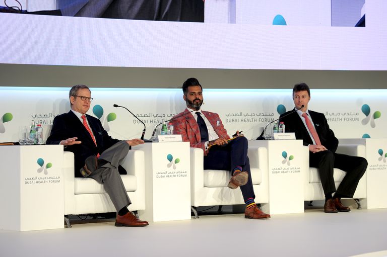 إحدى جلسات منتدى دبي الصحي