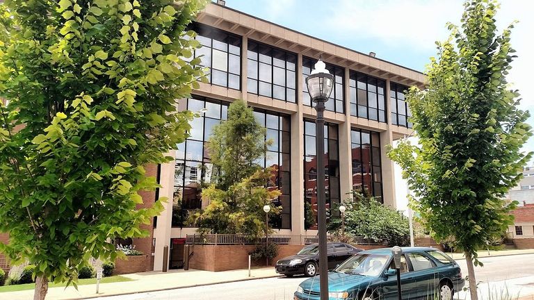 فرع لدجاج كنتاكي في لوس أنجلوس الأمريكية