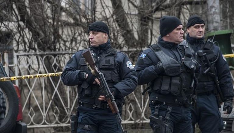 شرطة كوسوفو في موقع الحادث - أ. ف. ب
