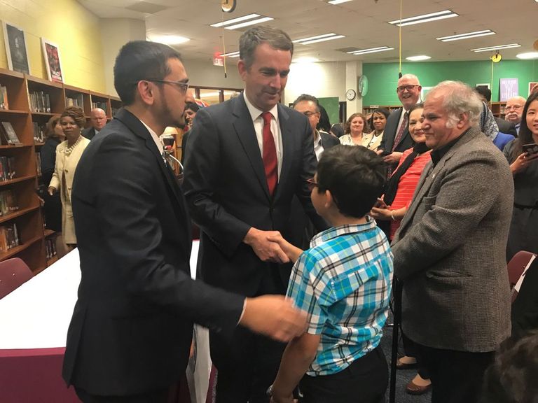 عاطف قرني وزير التعليم الجديد في كاليفورنيا