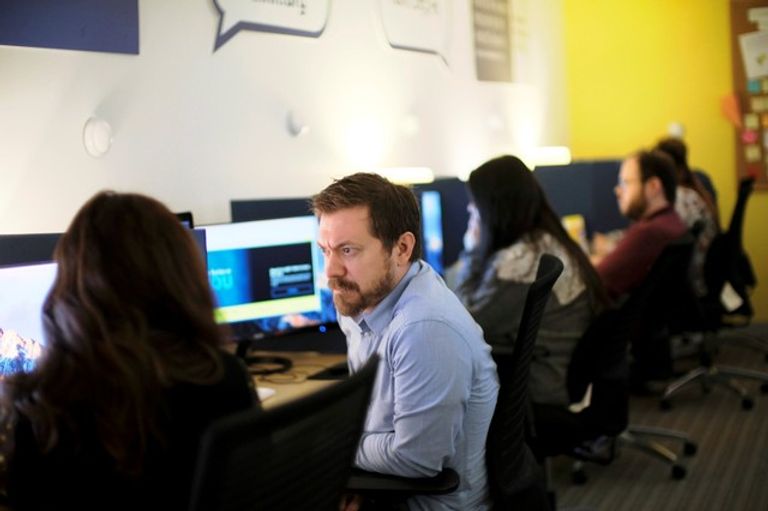 الخطوط الساخنة للإبلاغ عن الاعتداءات الجنسية في أمريكا الخط الساخن للإبلاغ عن الاعتداءات الجنسية في أمريكا