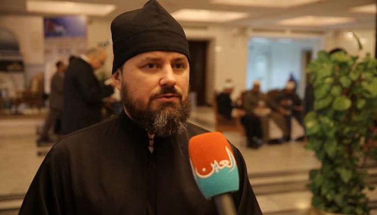 القس فيكتور كولاجا ممثل الكنسية الروسية الأرثوذوكسية في مصر