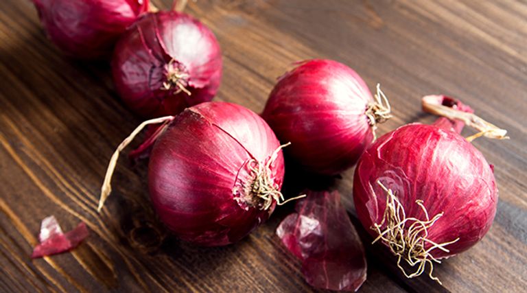 البصل منظم طبيعي لنسبة السكر في الدم فوائد البصل للتخسيس