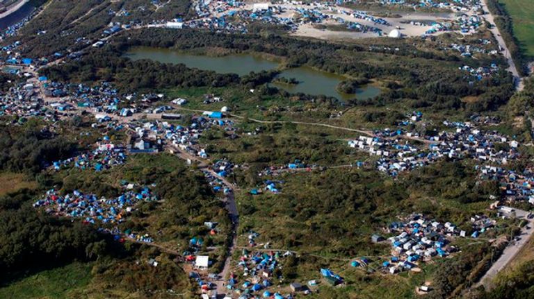 مخيم كاليه أصبح رمزا لأزمة الهجرة مخيم كاليه للاجئين