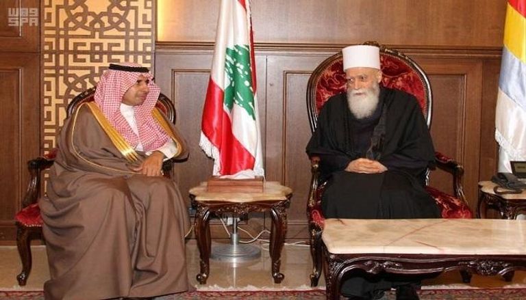 السفير السعودي بلبنان مع شيخ طائفة الدروز 