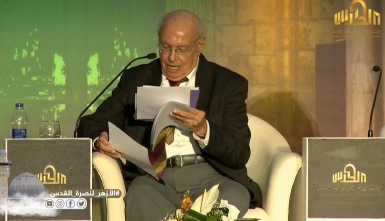 الكاتب والحقوقي الفلسطيني الدكتور مهدي عبد الهادي جانب من جلسات مؤتمر الأزهر العالمي لنصرة القدس