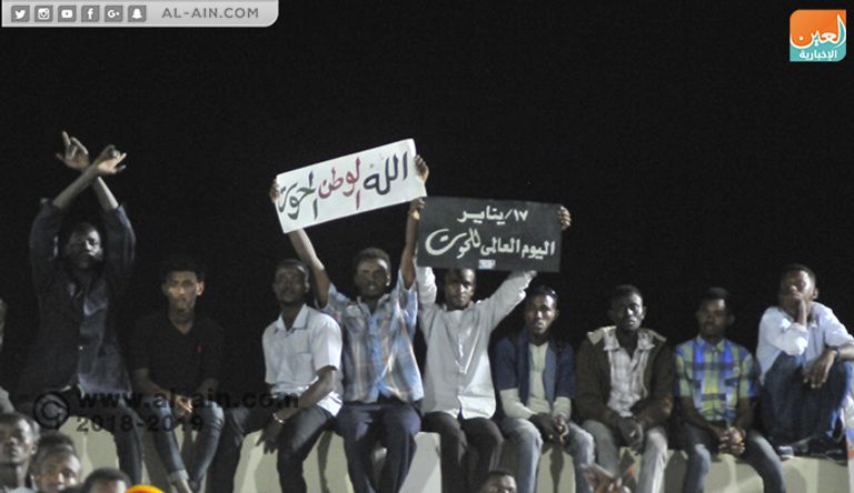 عشاق "الحوت" ما زالوا أوفياء لذكراه