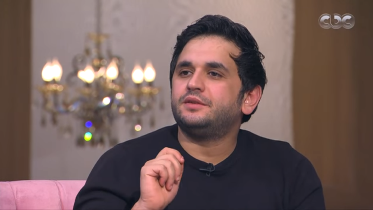 مصطفى خاطر خلال اللقاء