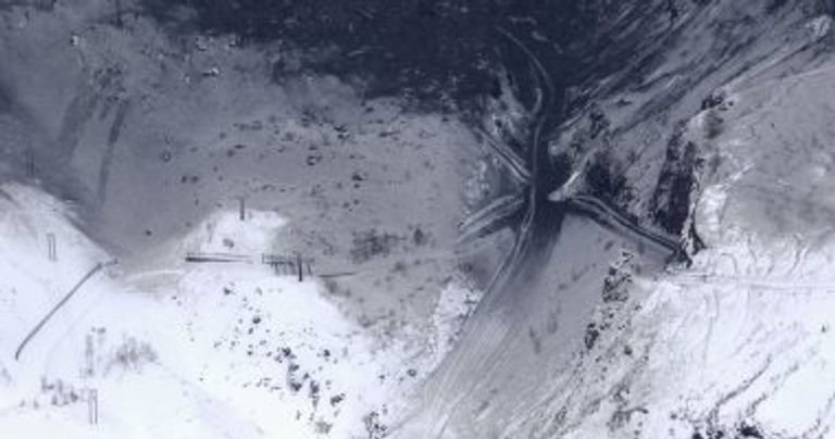 انهيار جليدي باليابان