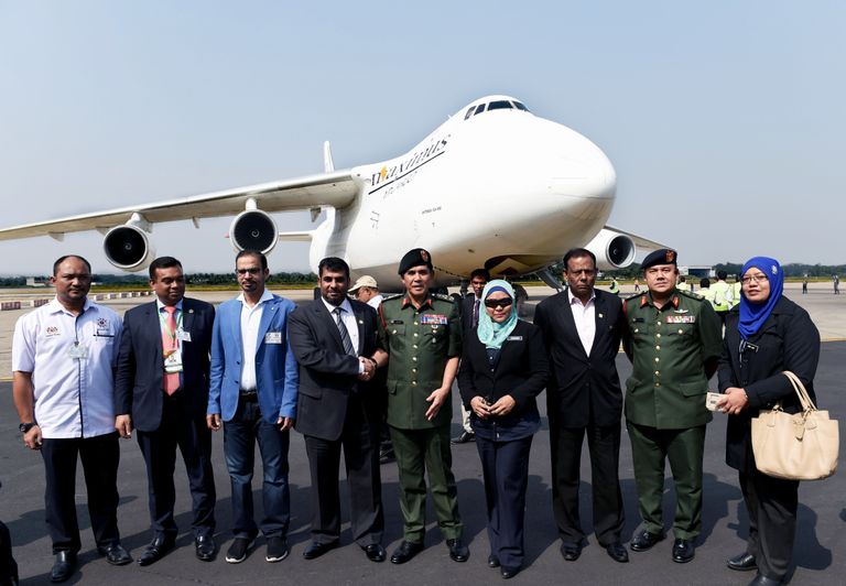 بعض شحنات المساعدات الإماراتية