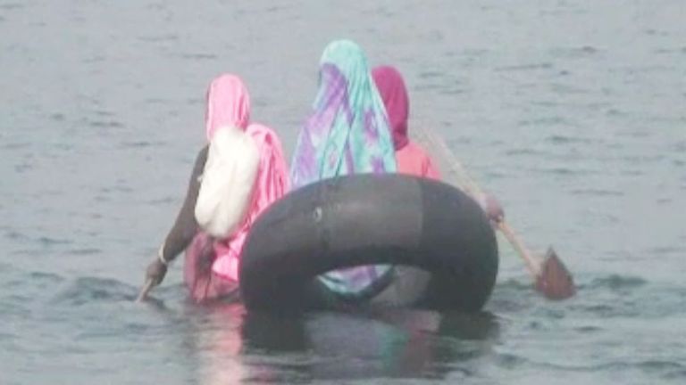 نساء هنديات يواجهن خطر الموت يوميا