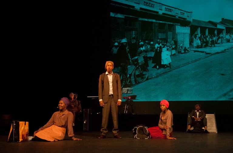 عروض فيا صوفياتاون من جنوب أفريقيا فرقة القصر الملكي في يوجياكارتا