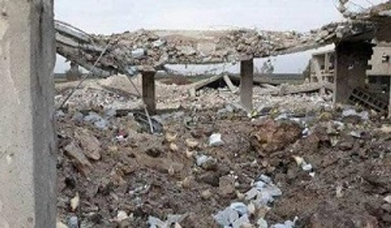 آثار الدمار جراء القصف دبابات تركية بعفرين السورية - أرشيفية