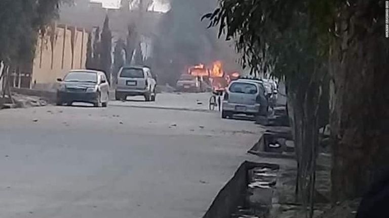 أطفال يهرعون من منطقة الهجوم