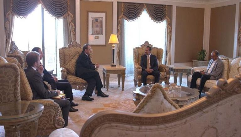 أحمد علي عبدالله صالح يلتقي مبعوث الرئيس الروسي