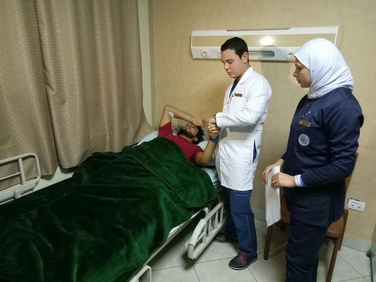 طائرة عسكرية نقلت مصابين بالحادث الإرهابي في بنغازي إلى مصر